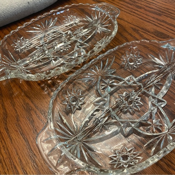 Set of 2 Identical Depression Cut Glass Divided Relish Trays Clear Oval Star - Picture 1 of 13
